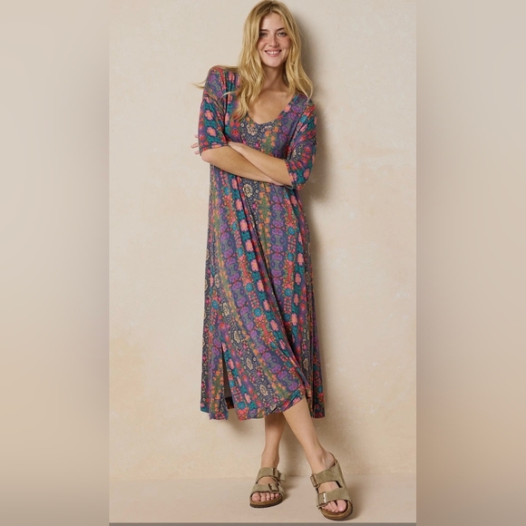 NATURAL LIFE Dresses & Skirts - Natural Life All Day "ButterSoft" Tee Dress - Navy Floral Stripes